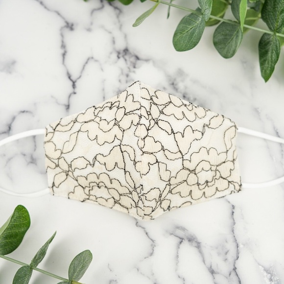 Hand Crafted Accessories - Charming face mask, 3 layers with filter pocket